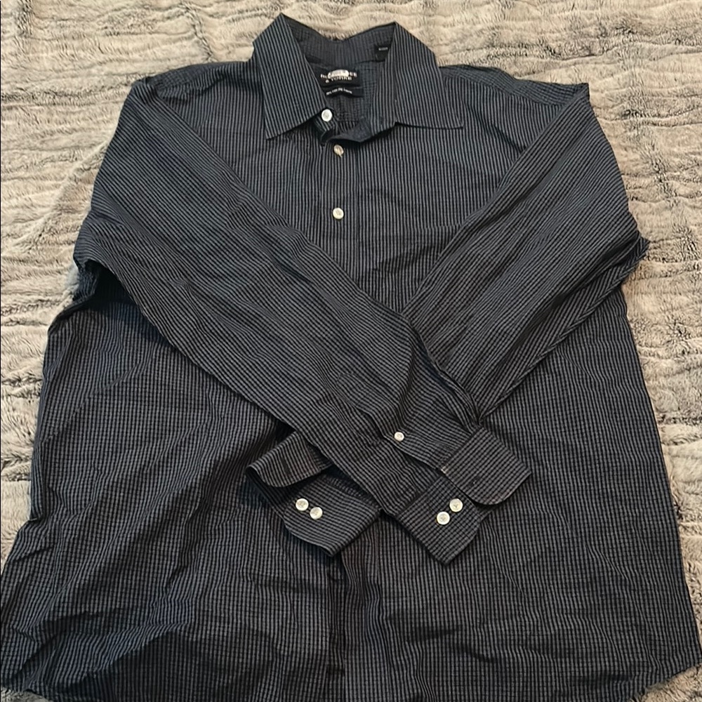 Roundtree & Yorke Black Striped Casual Button Down Shirt